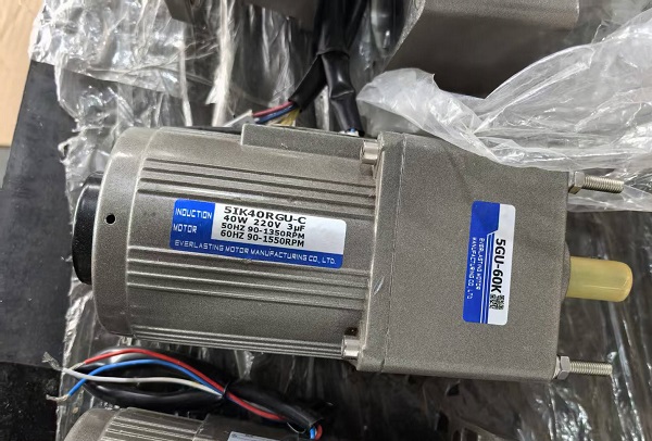 5IK40RGN-C+5GU60K减速电机用在灌装机上