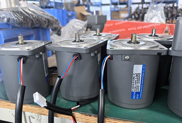5IK60GU-CF+5GU40K减速电机用在毛线绕线机上