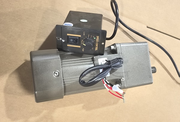 5RK120GN/GU-AF微型减速电机用在切粉机上