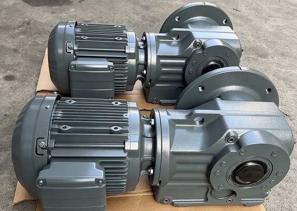 KAF77 DRN132S4/RI/XHO减速电机用在布料器上