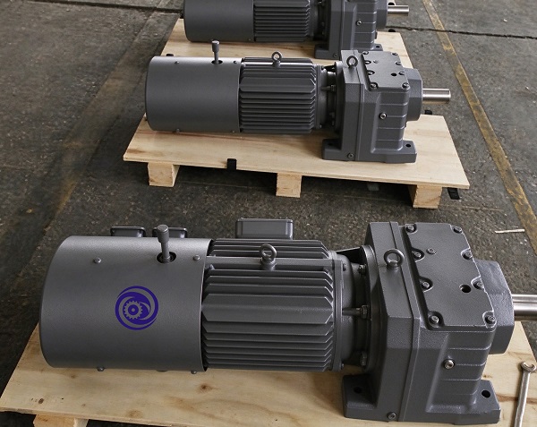R87DRN132S4/V/XH0/5.5kw/76RPM减速电机用在淬火机上