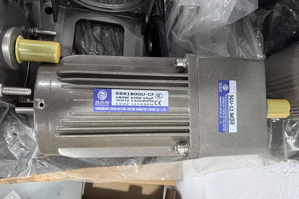 5RK180GU5GU12.5K微型减速电机.jpg