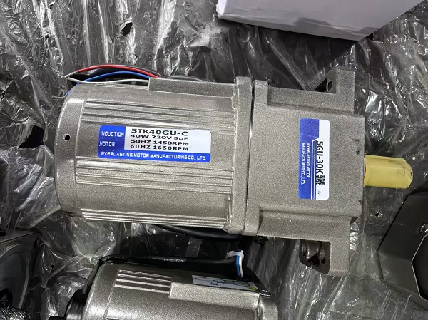 5IK180GU-SF微型齿轮减速电机.jpg