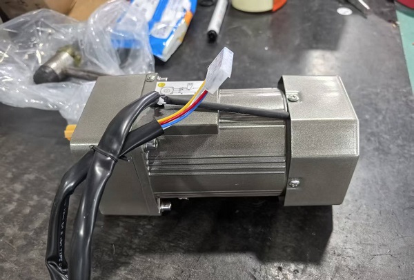 喷码机电机减速机,6IK300GU-C/6GU20K/15轴微型减速电机.jpg