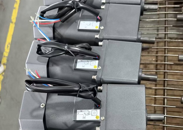 小型皮带输送机电机减速机,5IK90A-UM 90W微型减速电机.jpg