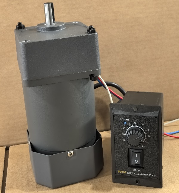 龙门底座开槽机电机减速机,7IK400RGU/7GU30K微型减速电机.jpg 龙门底座开槽机电机减速机,7IK400RGU/7GU30K微型减速电机.jpg