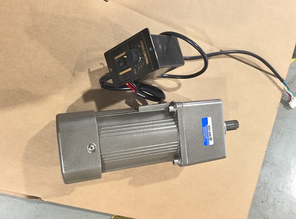 充绒机电机减速机,5IK120RGU/5GU30K微型减速电机.jpg